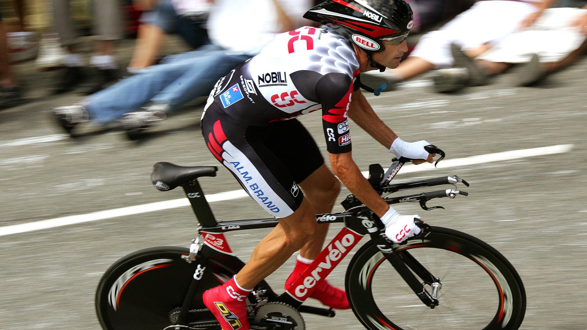 开云网页版登录入口-惊险或喜悦：比赛中的突发意外，惊险和刺激的意思一样吗