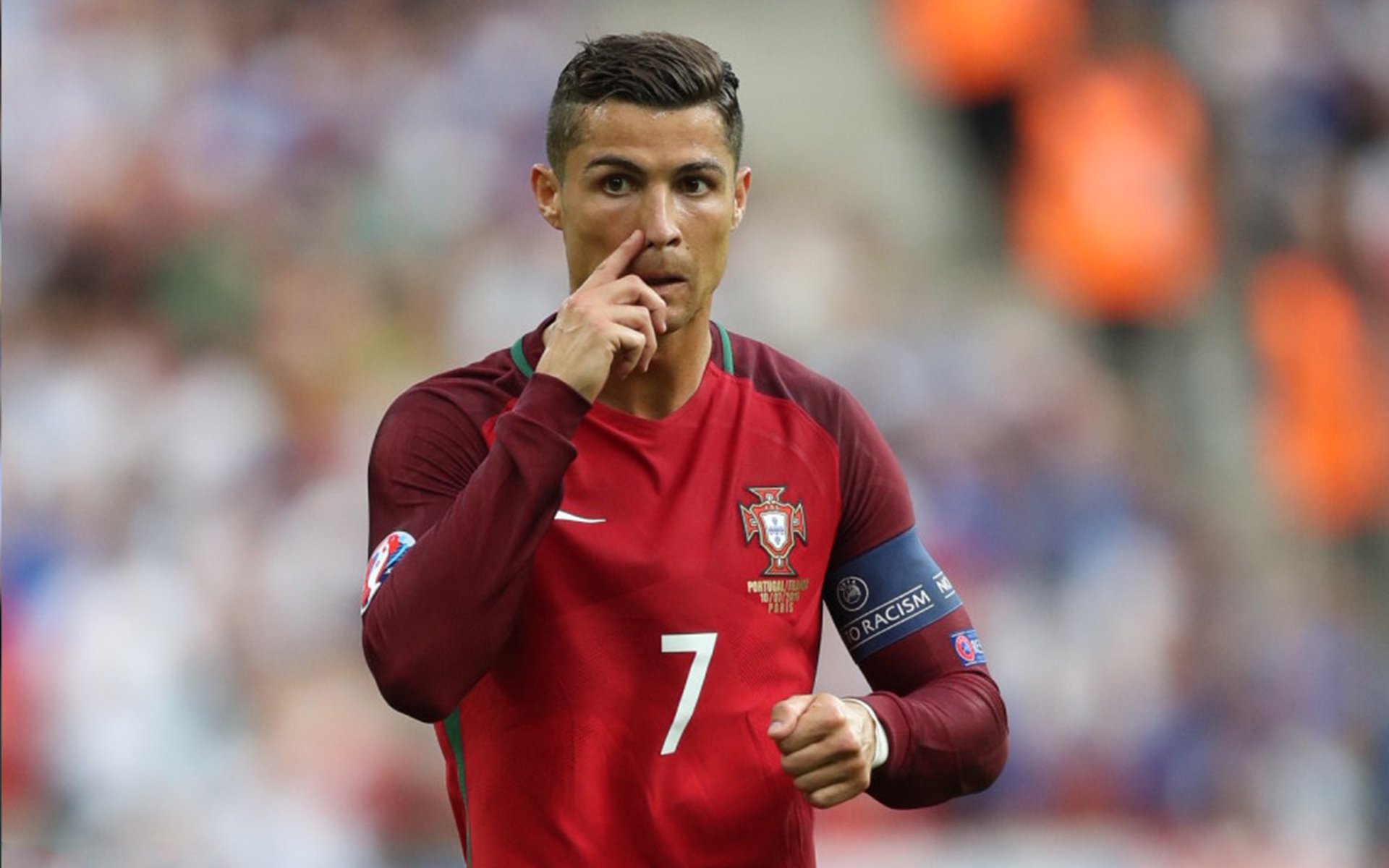 开云·体育官网-梅西助攻破百，巴黎在法甲持续领跑，法甲巴黎梅西首秀